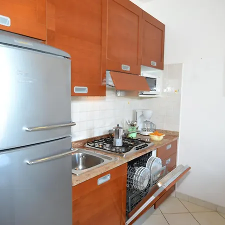 Appartement Lovely Flat In A Building Surrounded By Garden